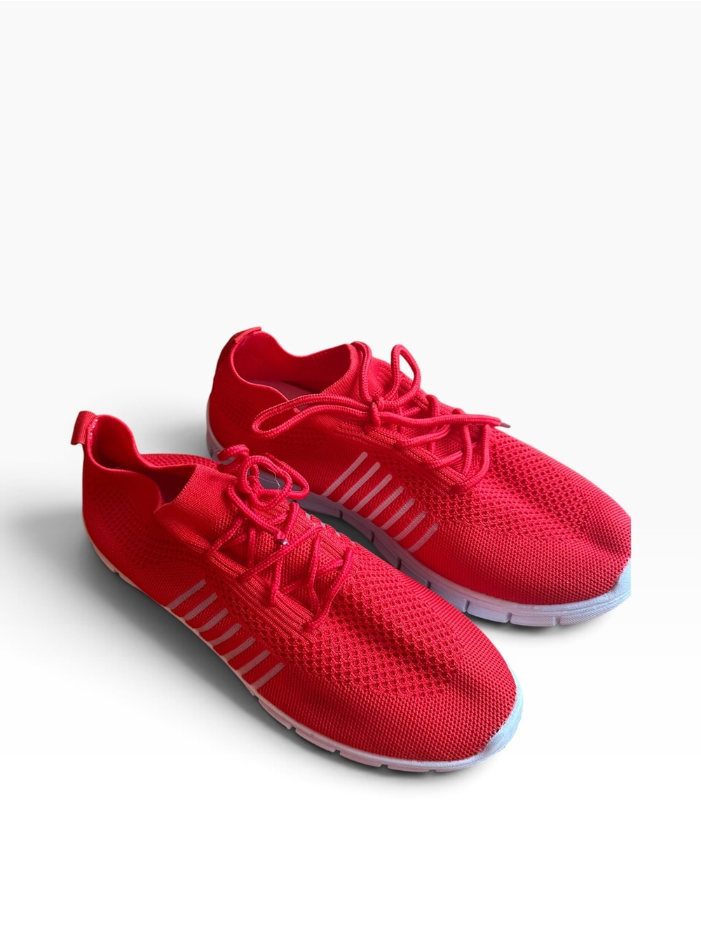 🧡 Woman’s Lightweight Red Knit Sneakers 🧡